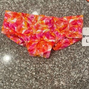 NWT Fused Hawaii Kona Bottoms Size L Grow Girl